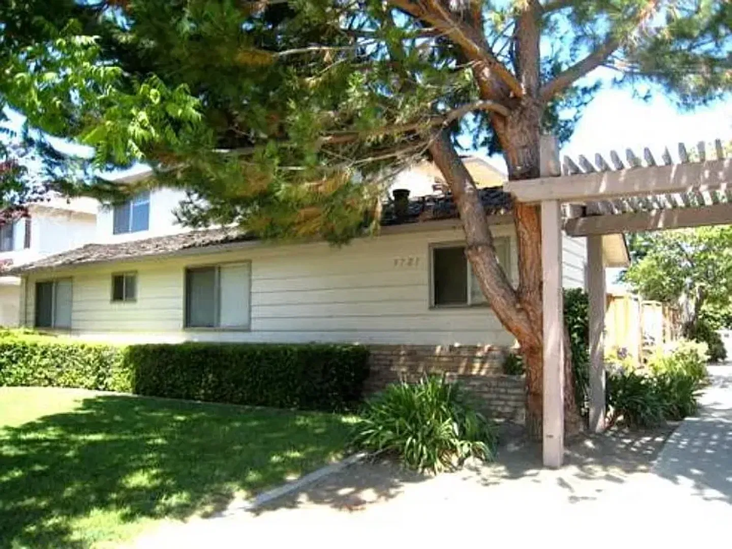 0306 - Underwood Dr 3721 — Photo 1