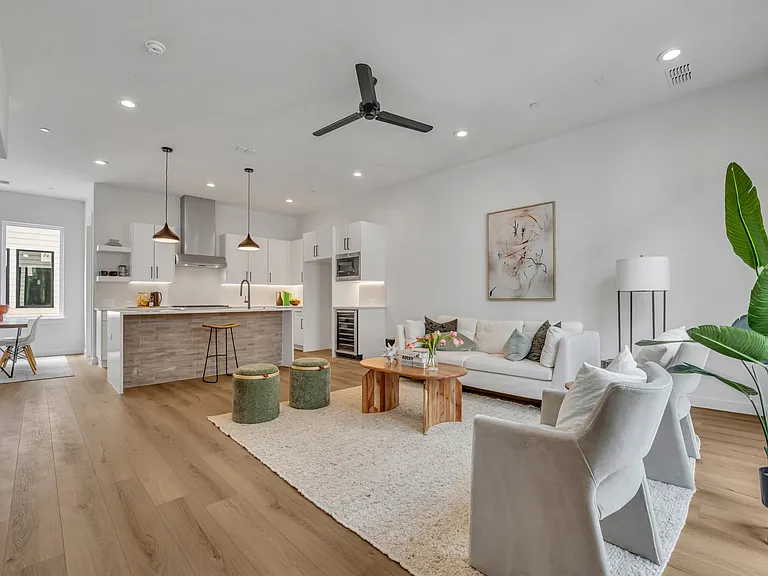 3612 San Jacinto St #101 — Photo 12