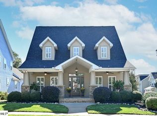 2 Valcourt Cir, Simpsonville, SC 29680