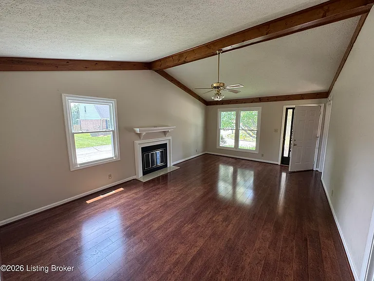8600 Tannen Dr — Photo 5