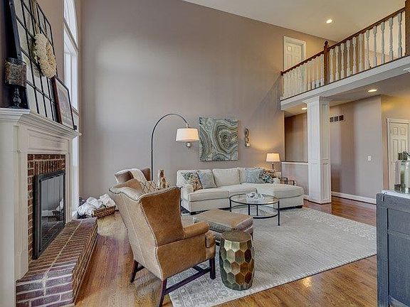 5th image of 7604 Overlook Hills Ln