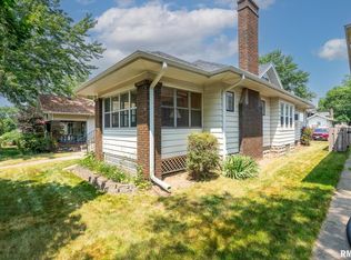 2627 Grand Ave, Davenport, IA