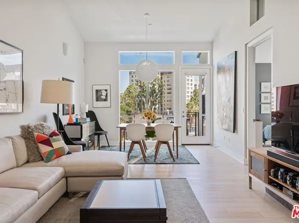 600 S Ridgeley Dr #Penthouse 9, Los Angeles, CA 90036