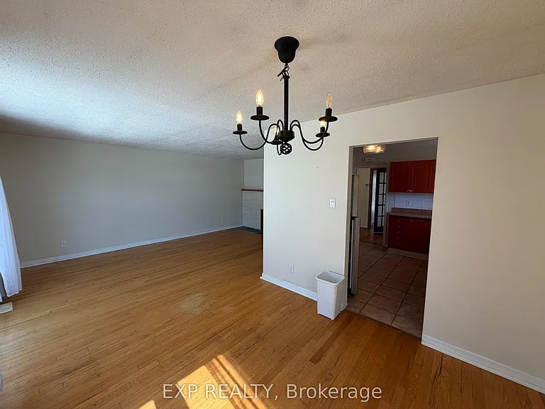 21 Southview Cres — Photo 8