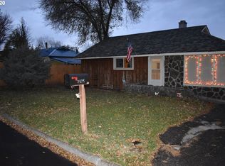 3025 SW Jay Ave, Pendleton, OR 97801