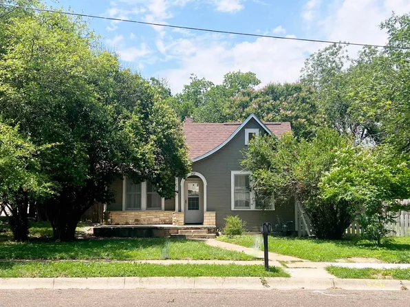 207 W 5Th St, Lampasas, TX 76550