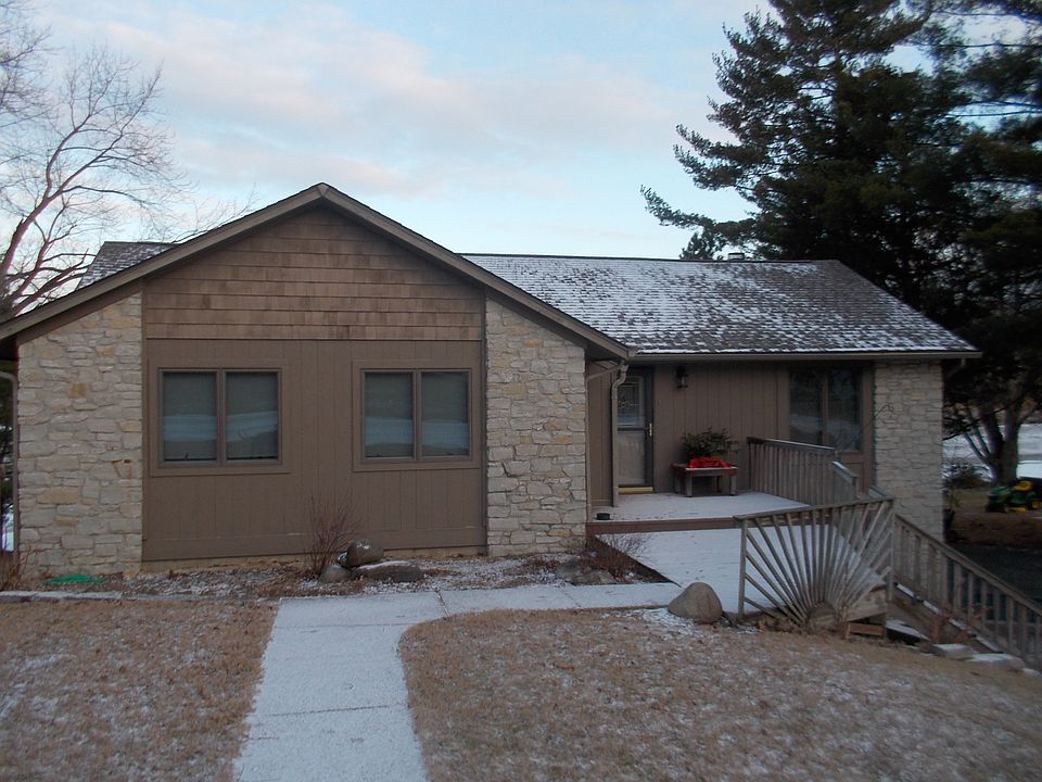 1st image of 16262 Lake Shore Dr S