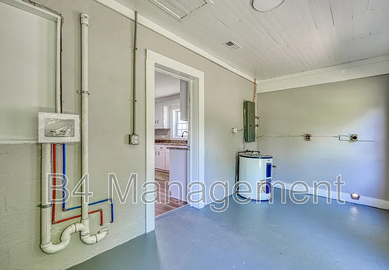151 Church St — Photo 27
