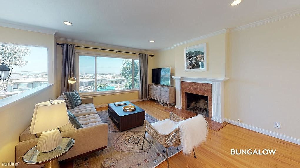 1618 King St Belmont Ca 94002 Zillow, Does Your Hardwood Floor Need To Match Trimblestone