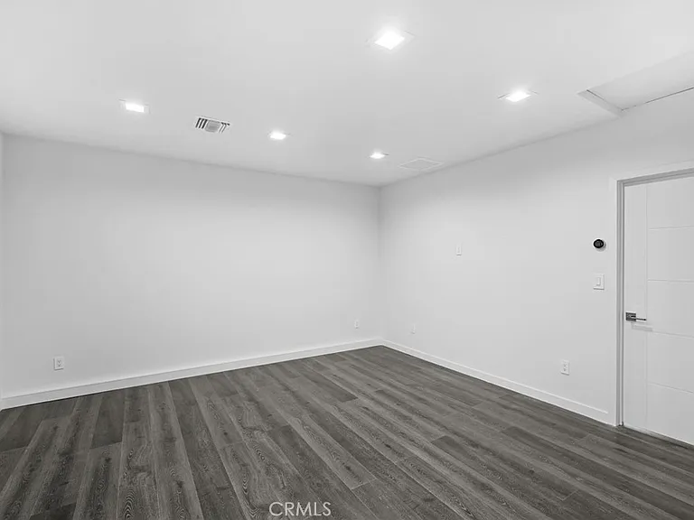 915 Cornell — Photo 3