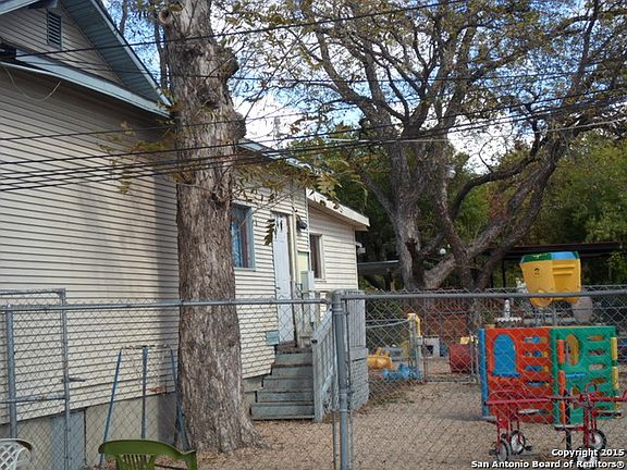 5th image of 1814 Thorain Blvd