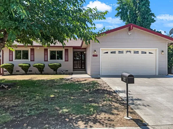 5870 La Castana Way, Sacramento, CA 95823