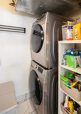 Sold by Compass | media 8