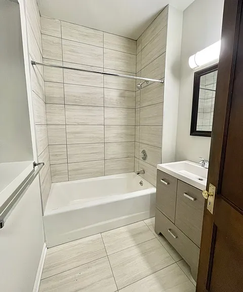 4452 N Winchester Ave #2 — Photo 12