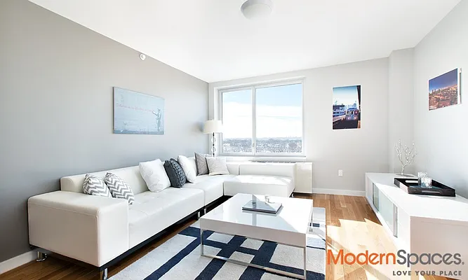 Rented by Modern Spaces | media 11