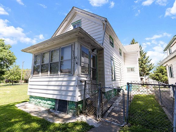 2nd image of 1114 Corbin St