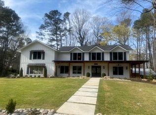 6320 River Overlook Dr, Atlanta, GA 30328