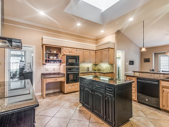 5th image of 5406 Birch Ct