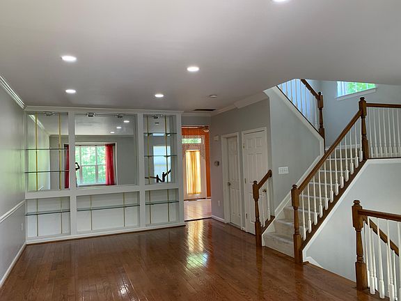 3rd image of 2440 Mountain Mill Pl