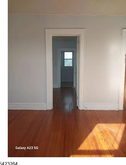 181 Keer Ave #3 — Photo 3