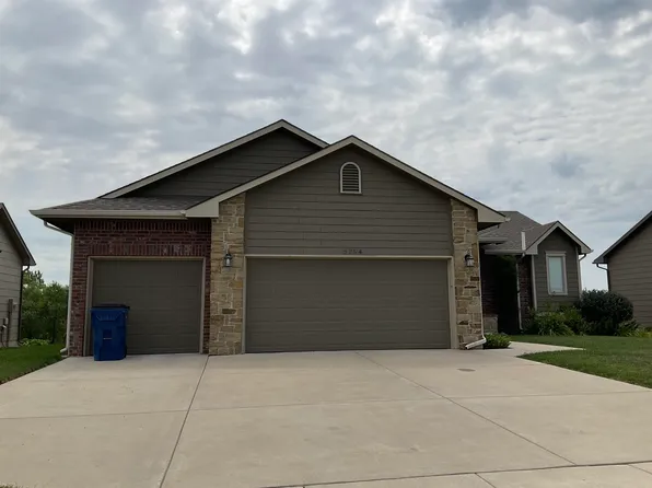 5294 N Rock Spring St, Bel Aire, KS 67226