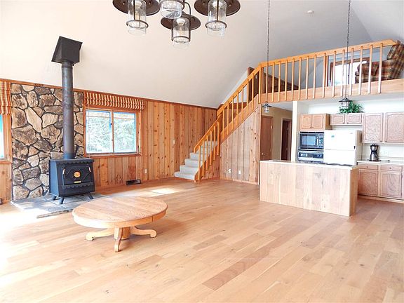 5th image of 228 S Shag Lake Dr
