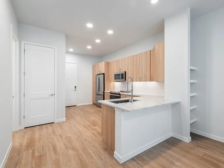 Lantower Bayside — Photo 9