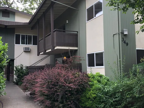 **Pre-Leasing for Summer 2026** Cute 2 bedroom units with private patios, 349 Oak St #98cf8bcc0, Chico, CA 95928