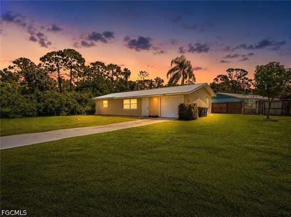 1290 Barrett Rd, North Fort Myers, FL 33903