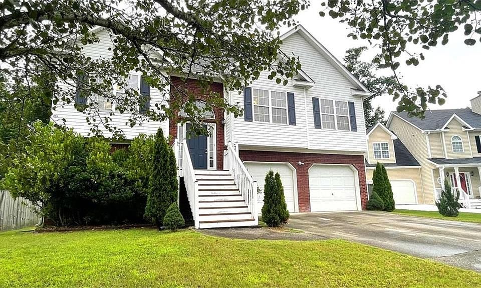 1st image of 262 Moreland Cir