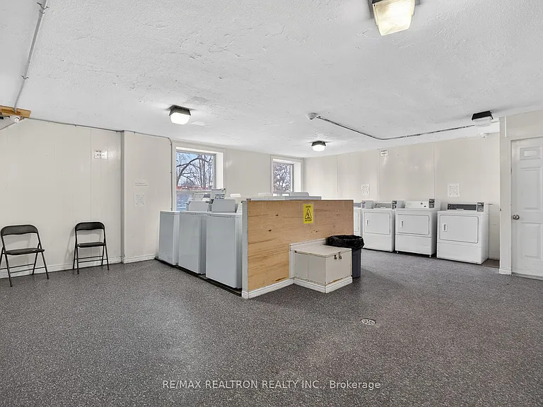 275 Wentworth St W #716 — Photo 23