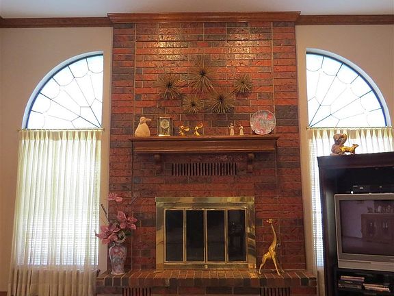 5th image of 1117 Creekdale
