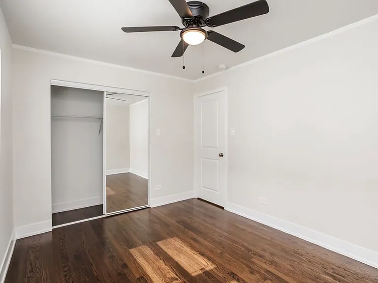 9206 S Harper Ave — Photo 9