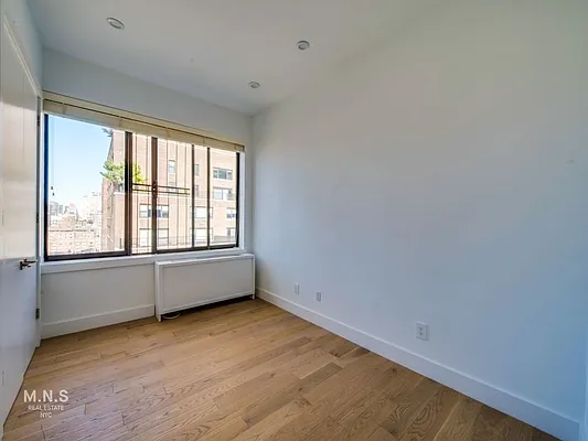 Rented by MNS | media 32