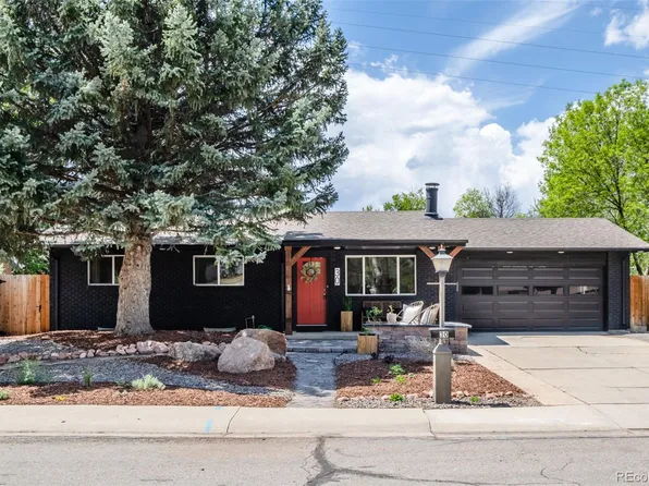 30 James Circle, Longmont, CO 80501