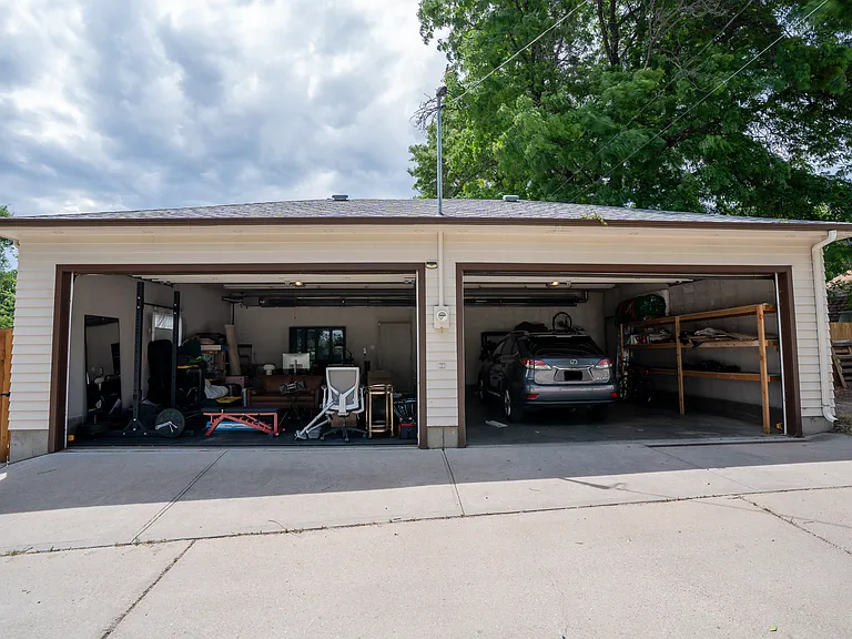 2288 S Franklin St — Photo 27