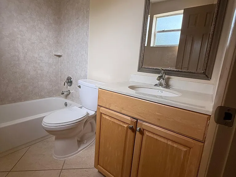 744 NE 14th Ave #12 — Photo 10