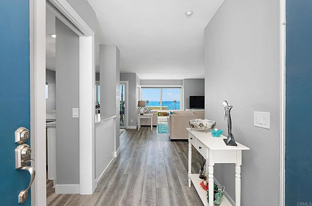 2 bed, 1226 sqft, $4,500 — Photo 2