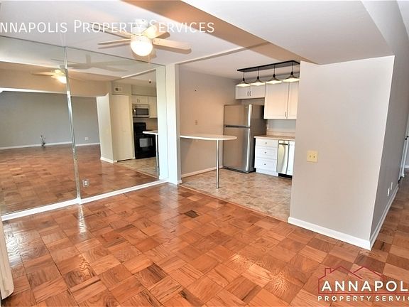 4th image of 762 Fairview Ave APT B
