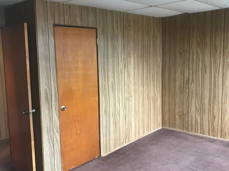 Extra room dimensions 14 foot x 12 feet,