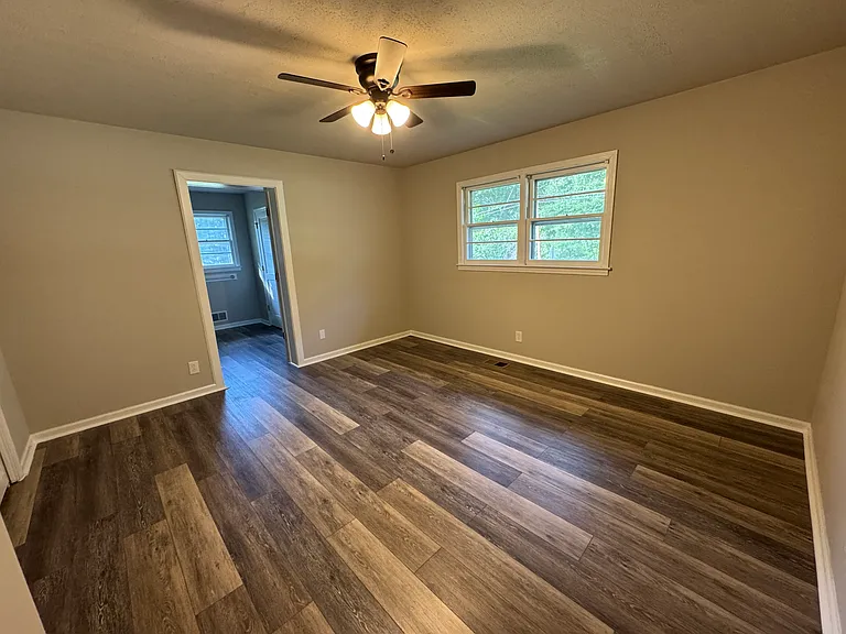 4245 Pecan St — Photo 5
