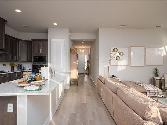 4th image of 3350 SW 12oth Ter