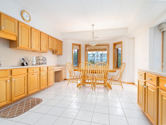 5th image of 11851 Windemere Ct APT 303