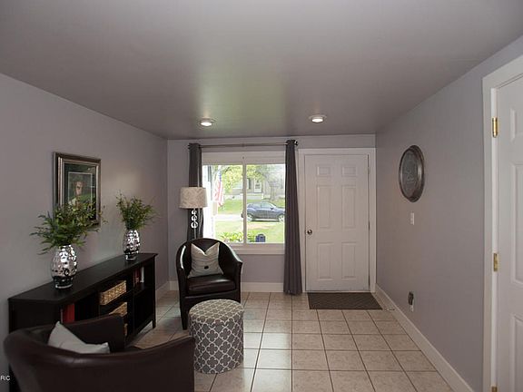 3rd image of 2706 Corlot St