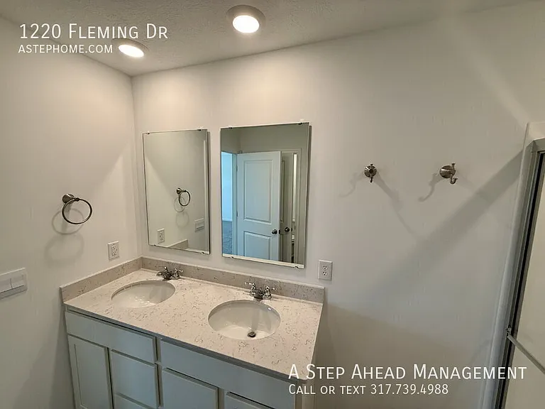 1220 Fleming Dr — Photo 16