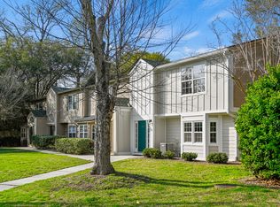 2066 Emerald Ter, Mount Pleasant, SC 29464