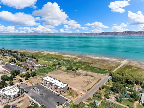 126 S Waters Edge Ln, Garden City, UT 84028