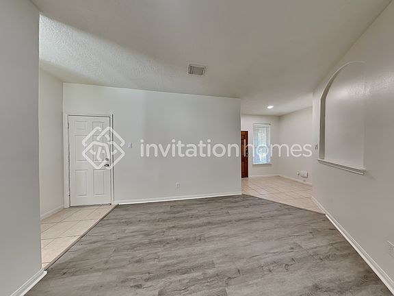 3rd image of 11414 Alcott Dr