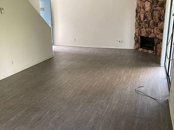 5th image of 11575 Moorpark St APT 105