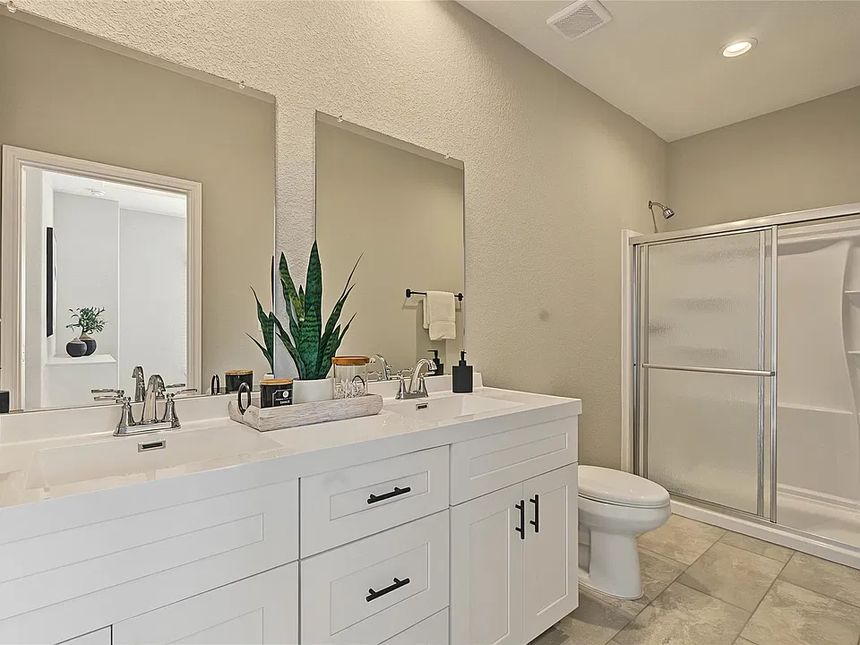 14010 Longstreet Rd W #4B